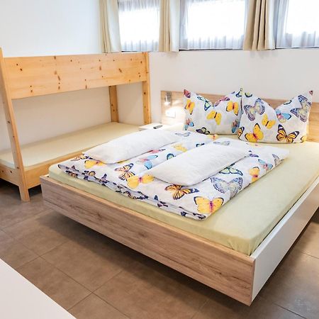 Hotel Garni Birkenau San Martino in Passiria Esterno foto