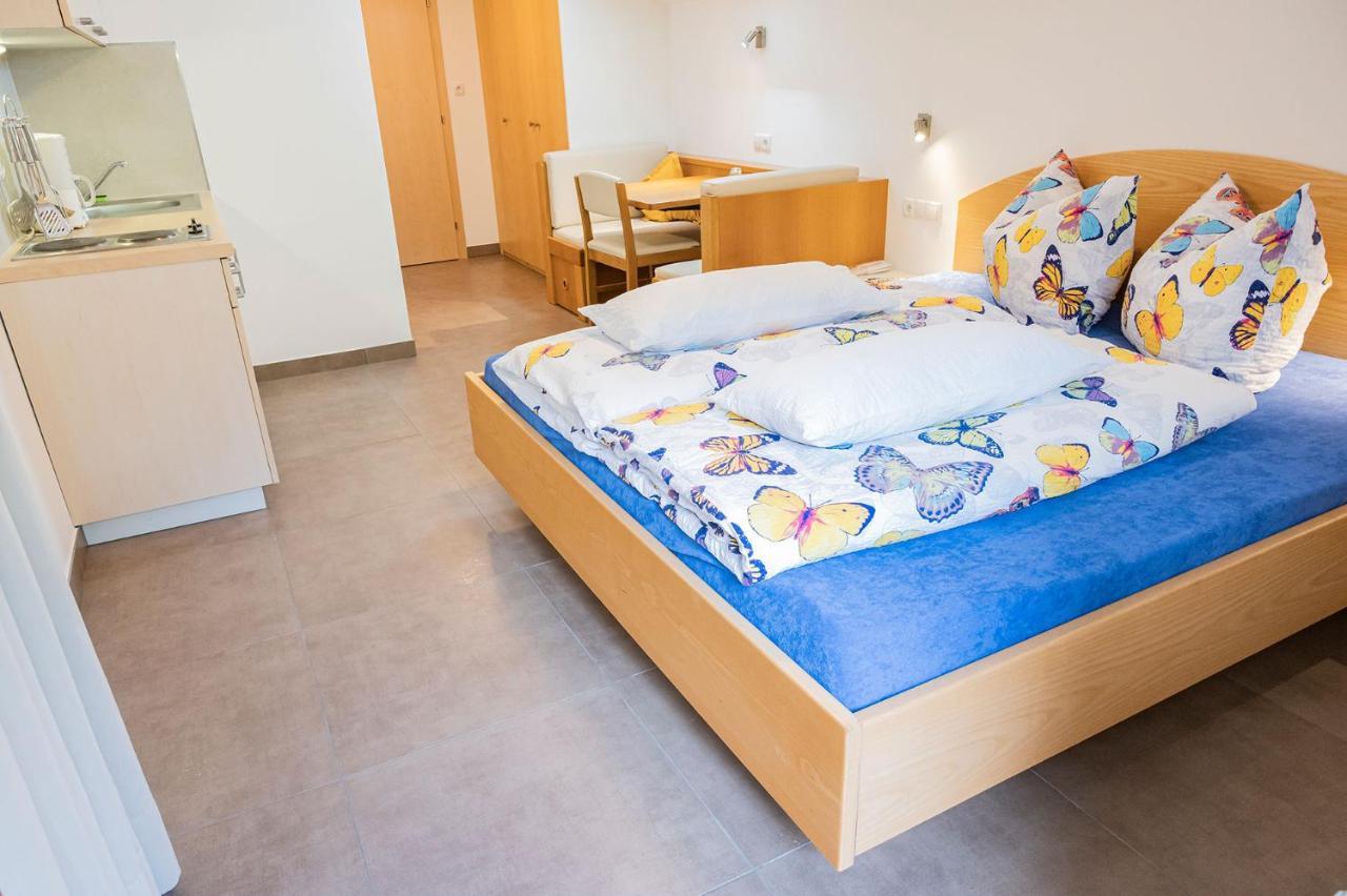 Hotel Garni Birkenau San Martino in Passiria Esterno foto
